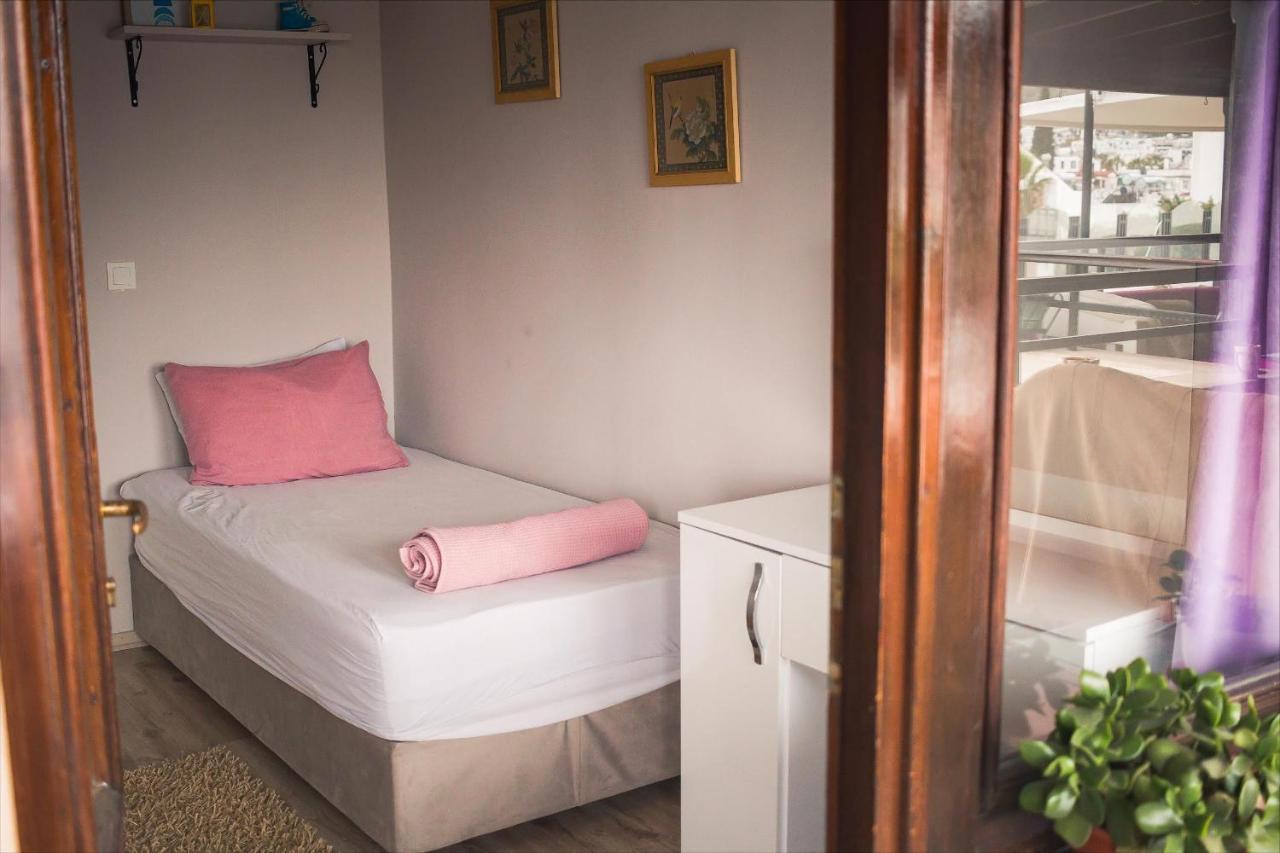 La Luna Hostel Bodrum Esterno foto